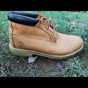 Men’s size 9 waterproof timberland boots